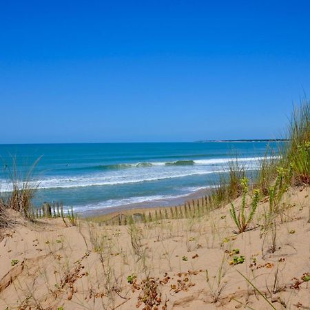 Camping Le Clos Des Pins Longeville-sur-Mer Exterior foto